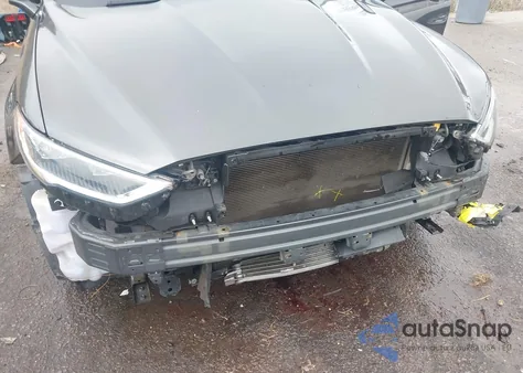 2017 Ford Fusion Energi Titanium from USA, damaged, VIN 3FA6P0SUXHR364093